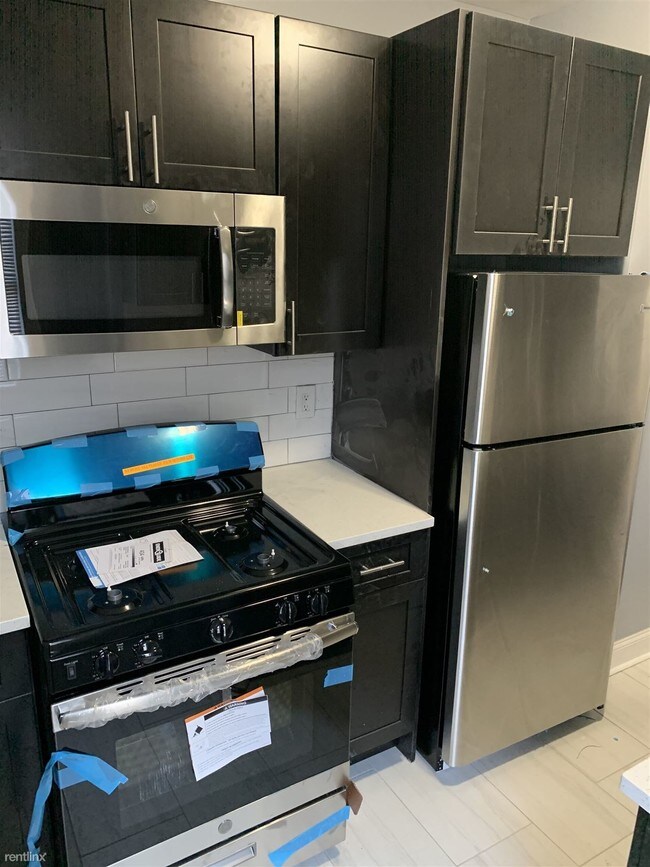 Foto del edificio - 1 br, 1 bath Apartment - 130 W 47th St Apt 42
