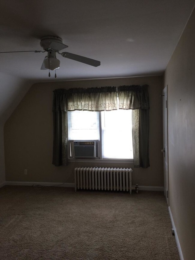 Building Photo - 2753 4th St