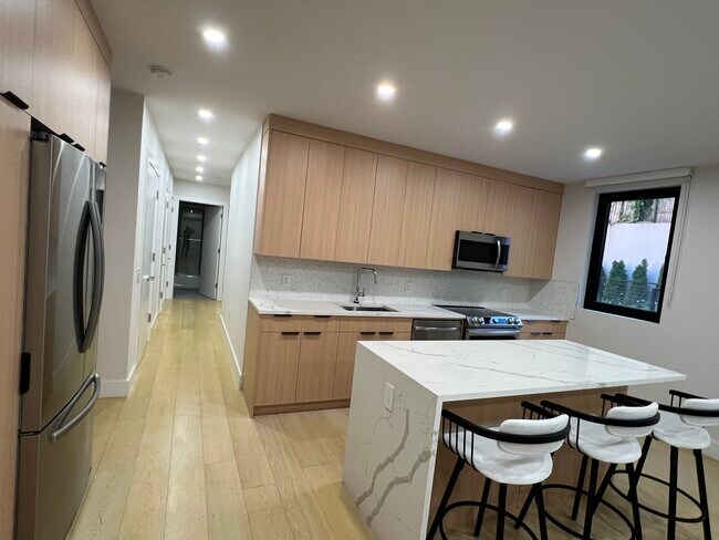 Foto del edificio - 244 Water St