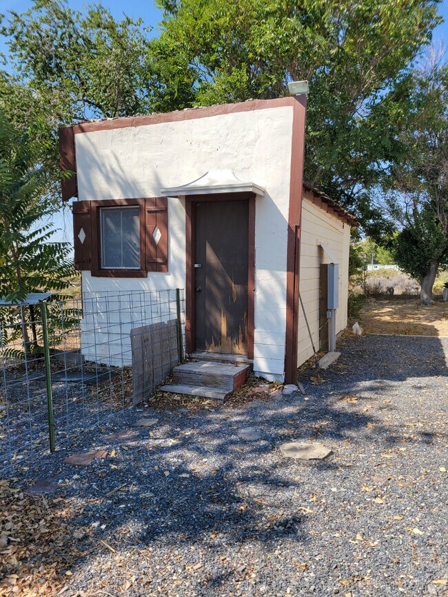 605 Rogers Rd, Lovelock, NV 89419 House Rental in Lovelock, NV