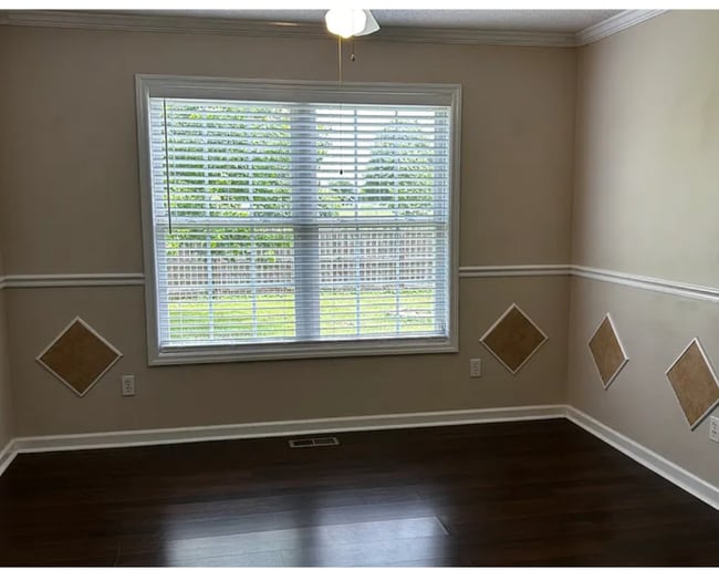 Building Photo - 116 Bollweevil Ln