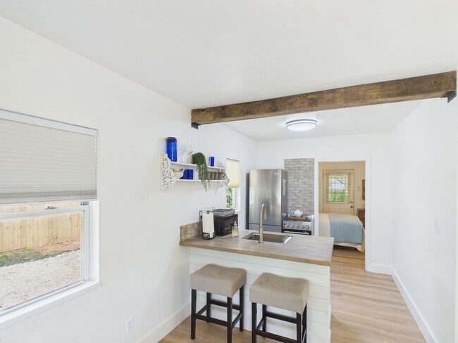 Foto del edificio - Charming All Bills Cozy Cottage