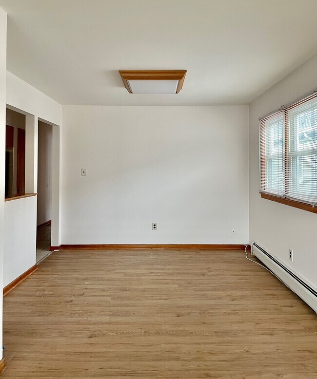 Dining Room - 200 5th St