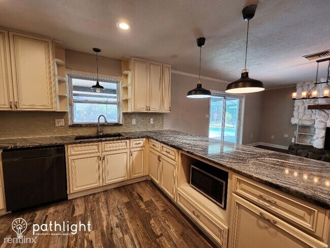 Building Photo - 4 br, 3 bath House - 123 Whitaker Road UNIT