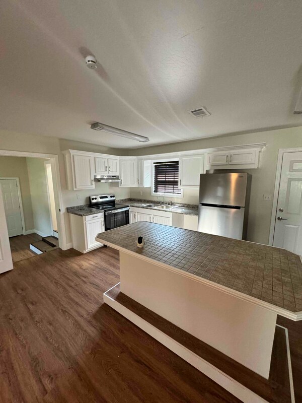Foto del edificio - 405 N 8th St