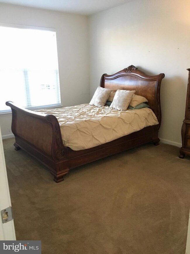 Building Photo - 9407 Stonewall Rd