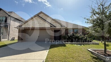 Building Photo - 402 Cliffmere Dr