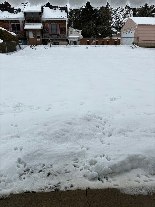 Foto del edificio - 305 Calder Ave