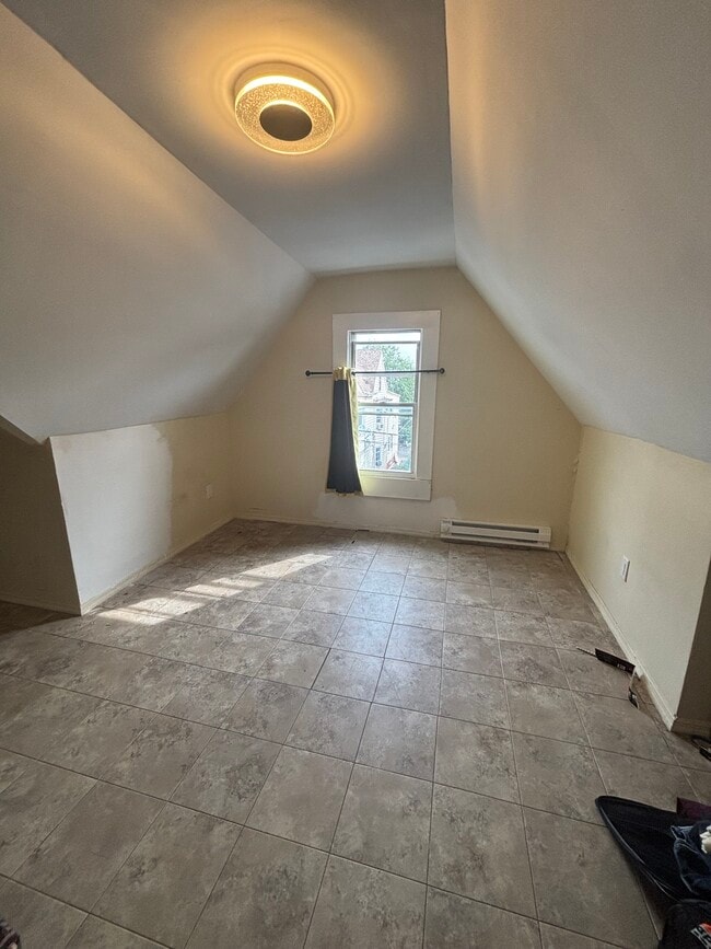 Foto del edificio - 602 E 33rd St
