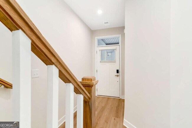 Foto del edificio - 555 Thatch Ter