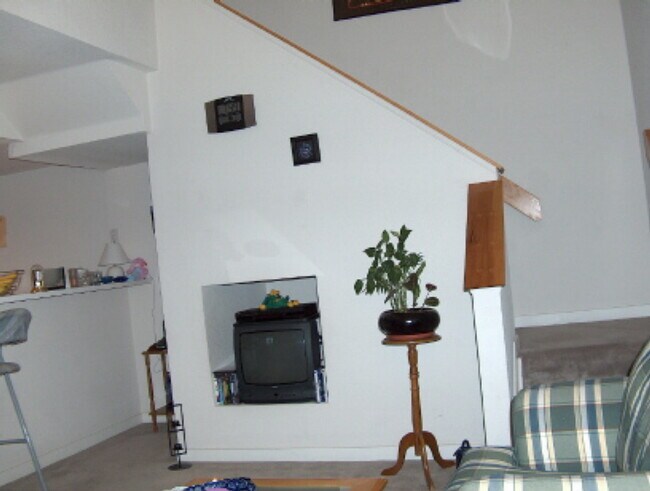 Foto del edificio - 1225 W Prospect Rd