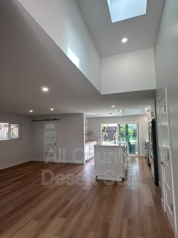 Building Photo - 6922 Paula Cir