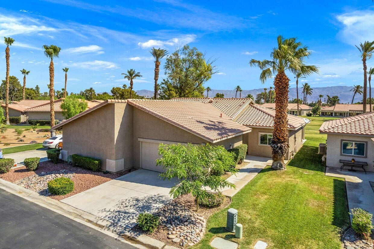 Foto principal - 82998 Lancaster Way