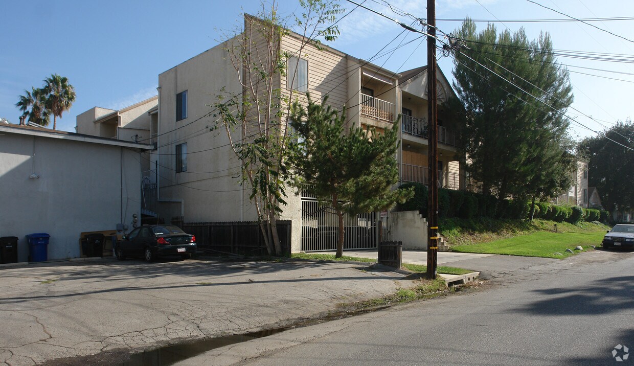 Building Photo - Scoville Apartments