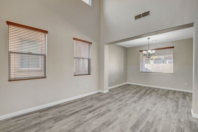 Foto del edificio - TWO STORY CUL-DE-SAC HOME, 3 BEDROOM 2.5 BATH HOME