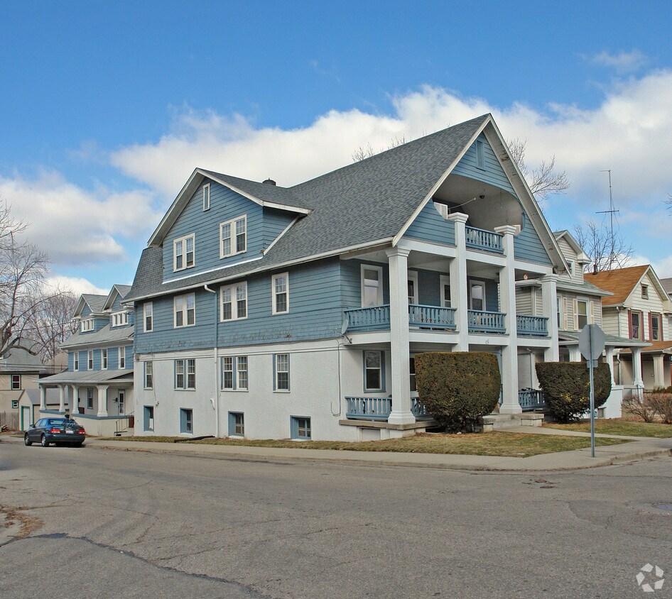 Primary Photo - 173 Indiana Ave