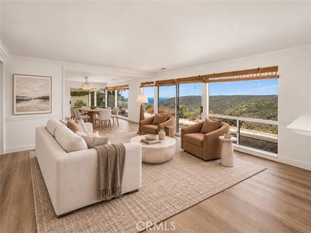 Building Photo - 1545 Skyline Dr