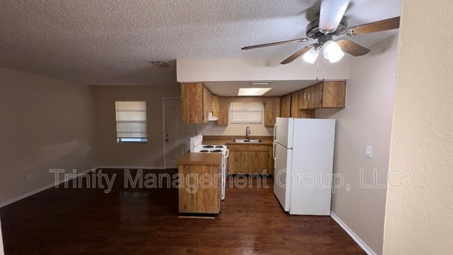 Foto del edificio - 6331 Delaware Ave