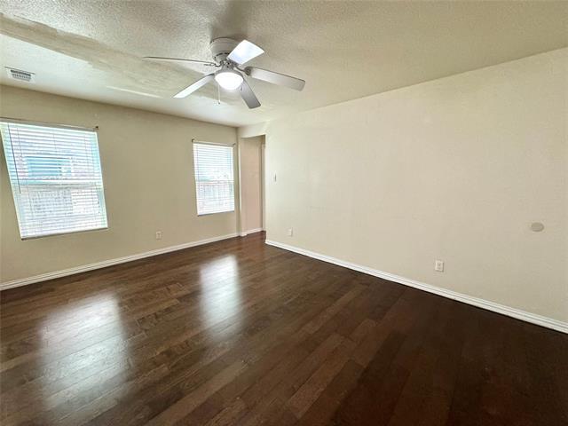 Foto principal - 2335 Bloomfield Dr