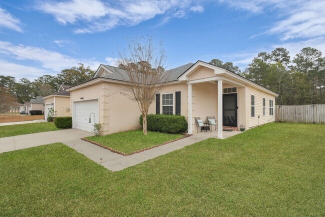 Building Photo - Charming 3BR Home in Richmond Hill with Pond View & Great Location!