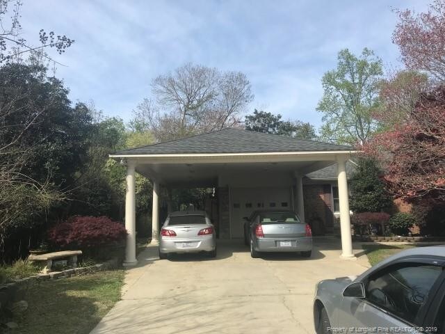 Building Photo - 627 Garfield Dr