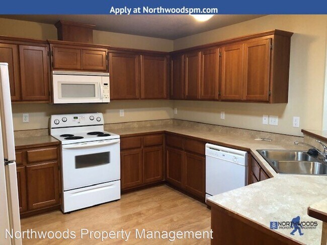 Foto del edificio - 2 br, 2 bath House - 330 Cheney Loop