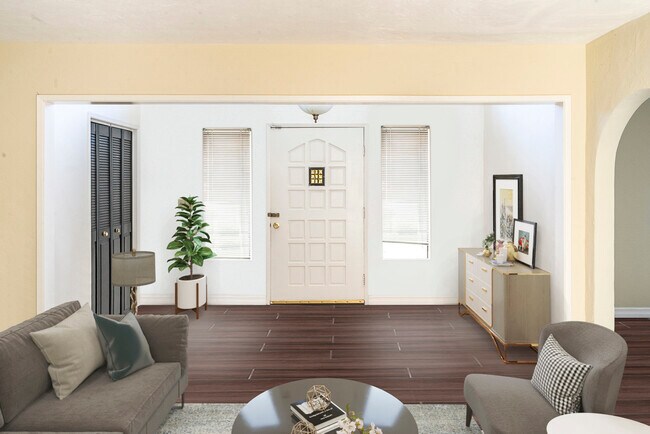 Foto del edificio - 8300 Regis Way