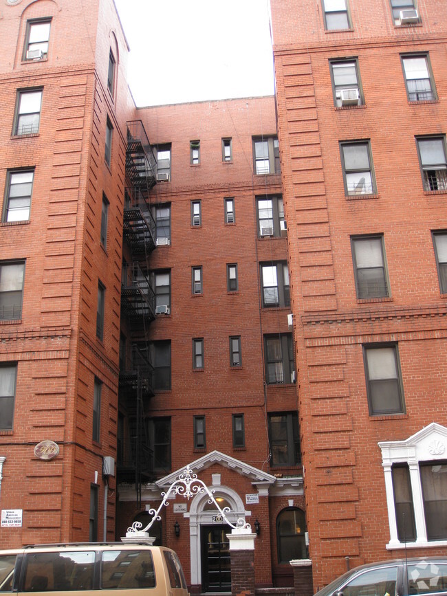 Building Photo - 200 East 18th St