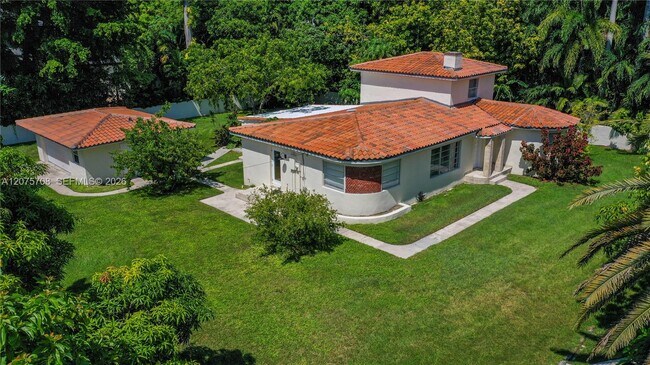 Foto del edificio - 8775 SW 53rd Ct