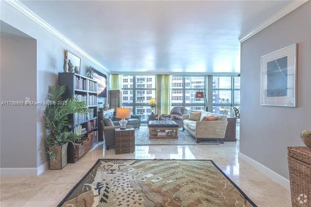Building Photo - 5055 Collins Ave