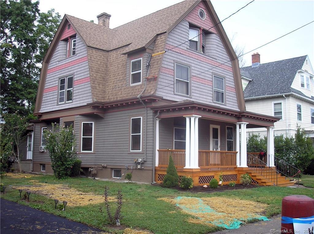 Building Photo - 133 Center St