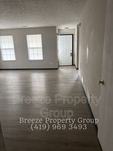 Building Photo - 2983 Megan Cir