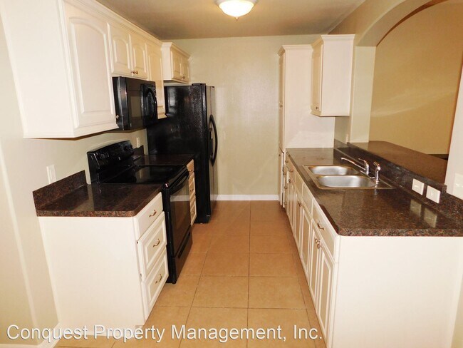 Building Photo - 2 br, 1 bath House - 1320 E Houston St.