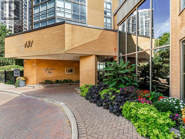 Building Photo - 131 Beecroft Rd