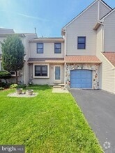 Building Photo - 343 Basswood Cir