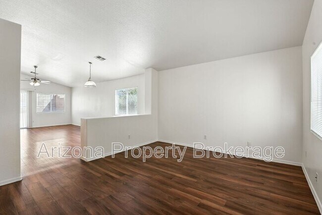 Building Photo - 11450 E Contessa St