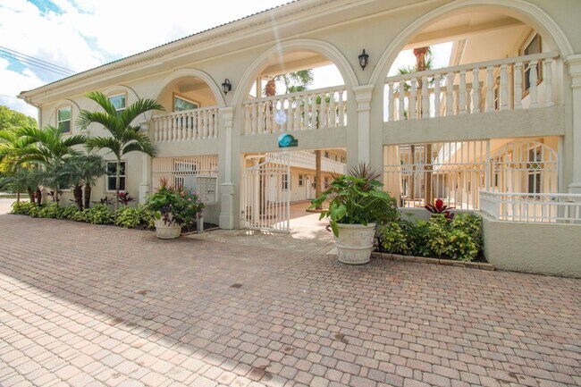 Foto del edificio - **OLDE NAPLES UNIT ** CLOSE TO NAPLES BEAC...