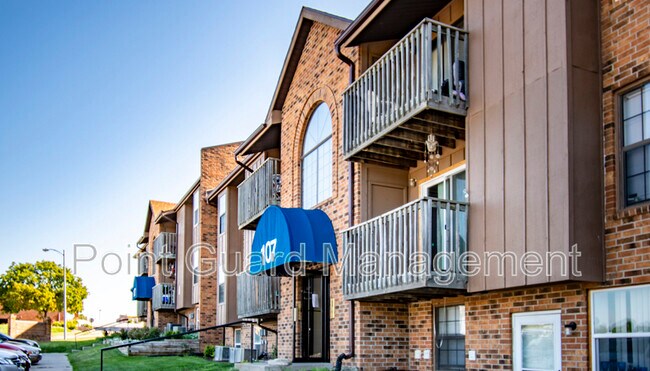 Foto del edificio - 105 W Gold Coast Rd
