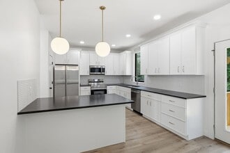 Building Photo - 427 Ankara Ct