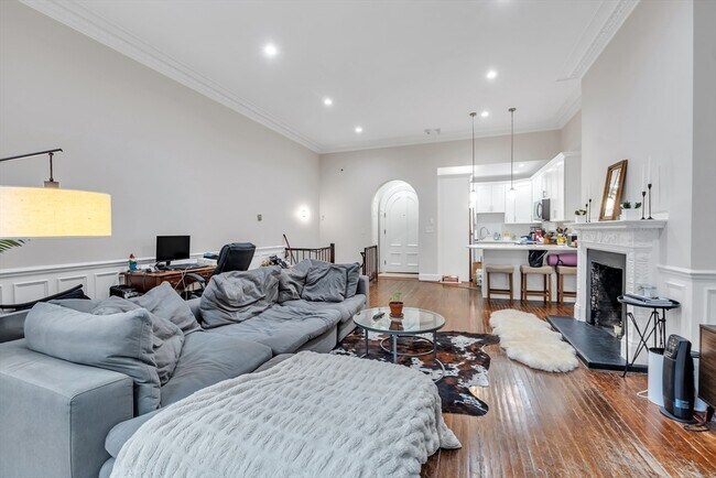 Foto del edificio - 103 Beacon St