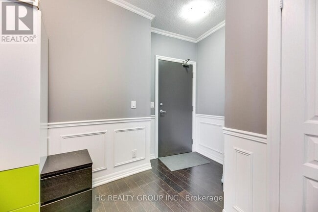 Building Photo - 223-1223 Webb Dr