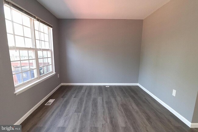 Building Photo - 18365 Honeylocust Cir