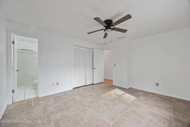 Building Photo - 5320 Sandra Dr