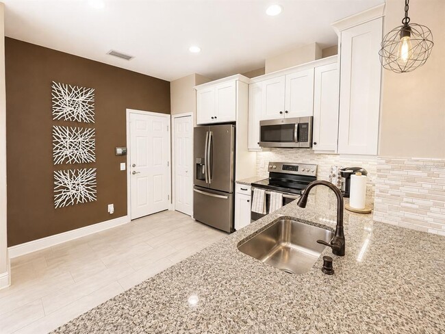 Building Photo - 2556 Stapleford Pl