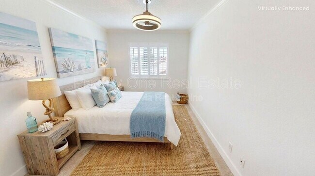 Foto del edificio - 7405 Charmant Dr