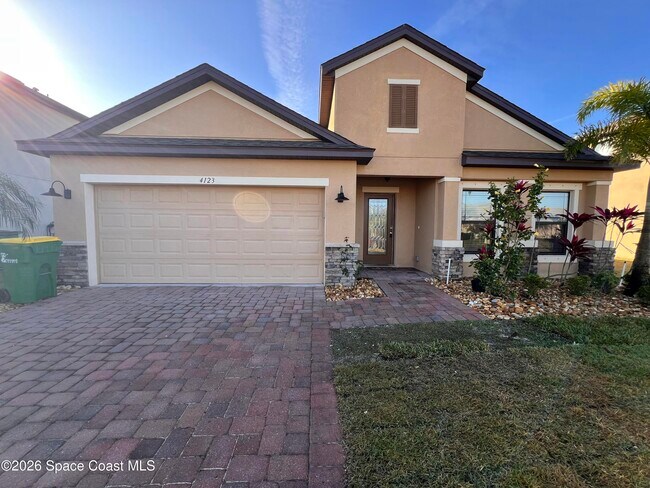 Foto del edificio - 4123 Moccasin Dr