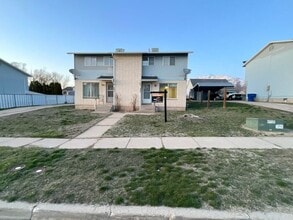 Building Photo - 906-1225 1225 N St