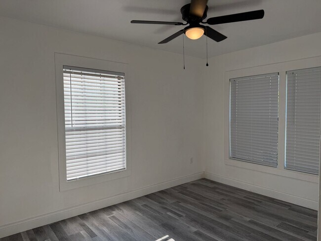 Building Photo - 4345 Cunningham Dr