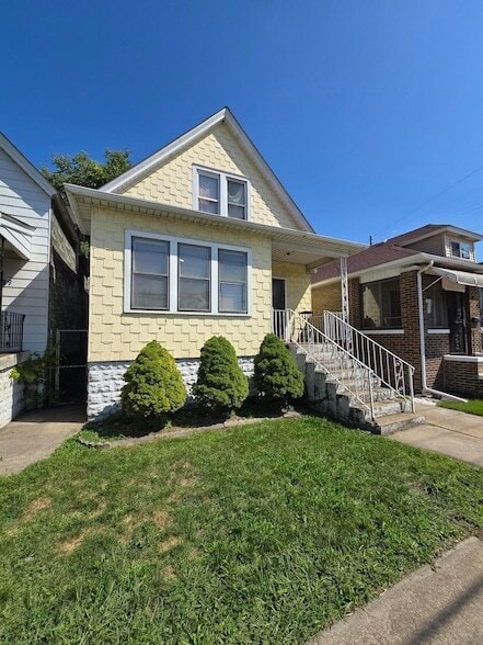 Foto del edificio - 3741 Parrish Ave