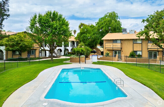 Swiss Colony - Swiss Colony Apartments